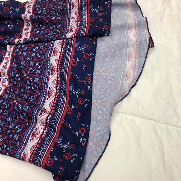 Girls dress - Picture 3 of 4